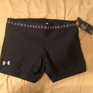 Under Armour heat gear compression shorts
